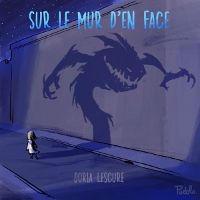 Sur le mur d'en face